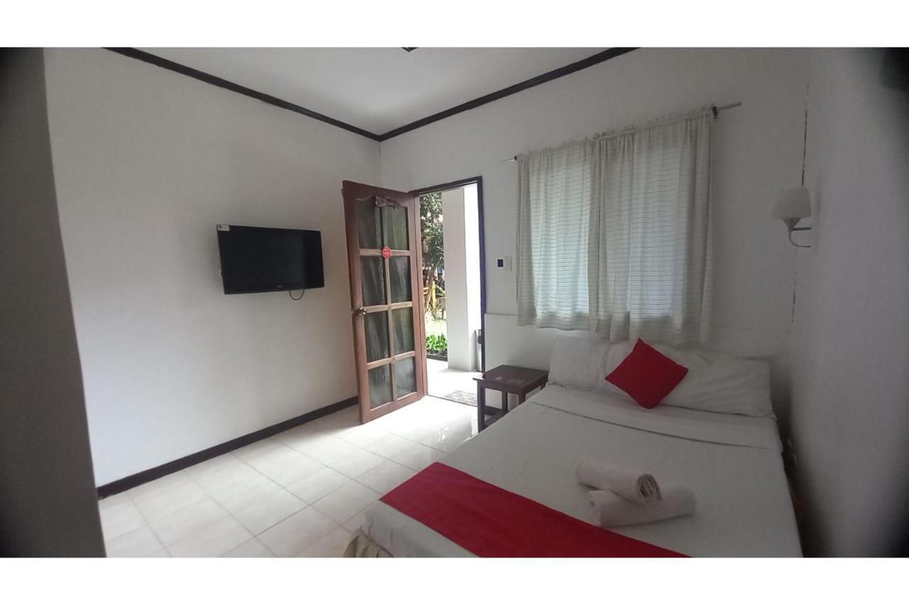Oyo 934 Bea'S Garden Inn Tiniguiban Exterior photo